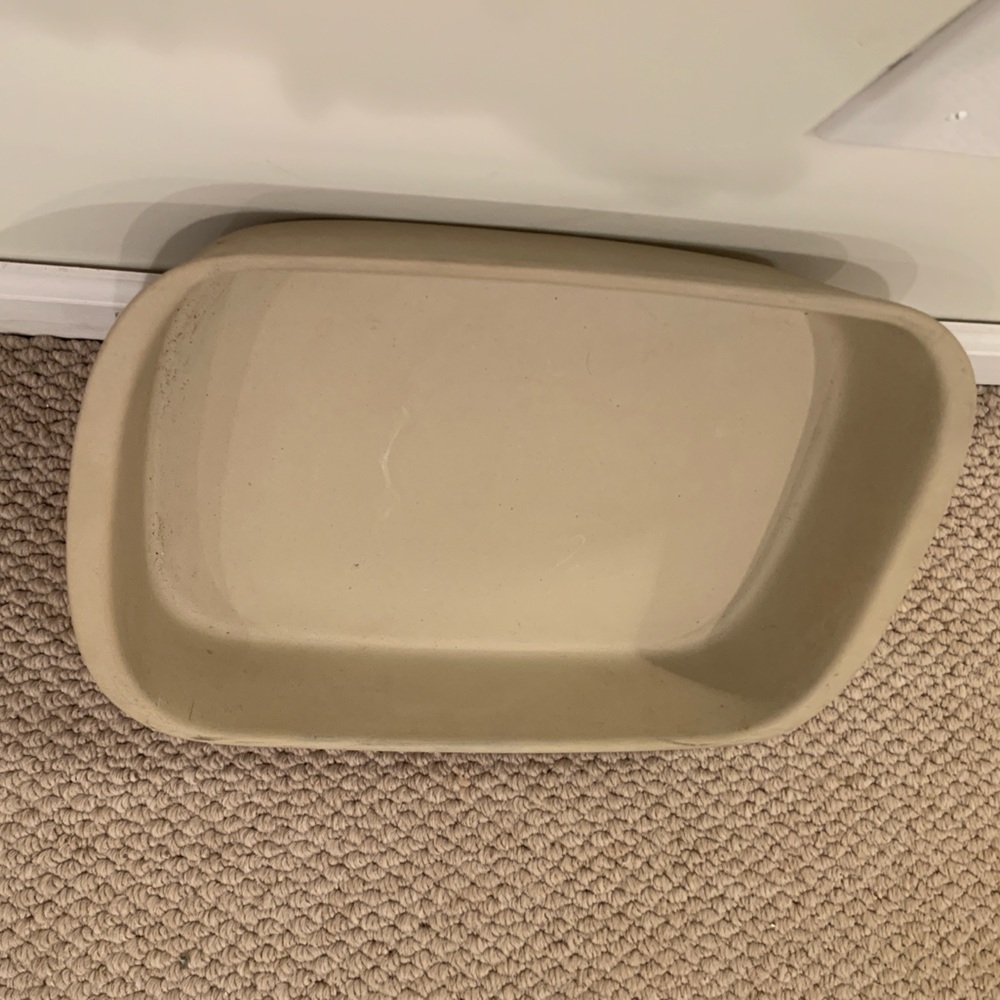 The Pampered Chef Tan Baking Dish